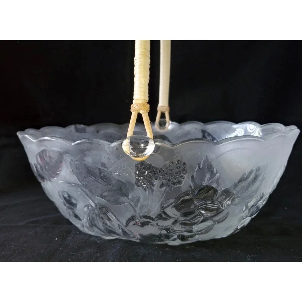 NEW Vintage WP&G Clear Frosted Glass Fruit Delight Basket Japan Scalloped Edges